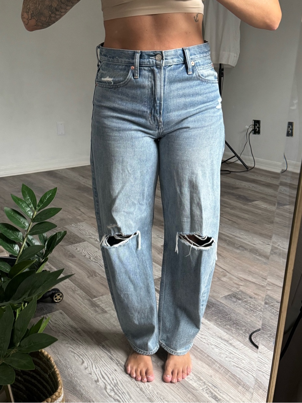 Gap High-Waist barrel- Light Blue Ripped  Jeans for Women